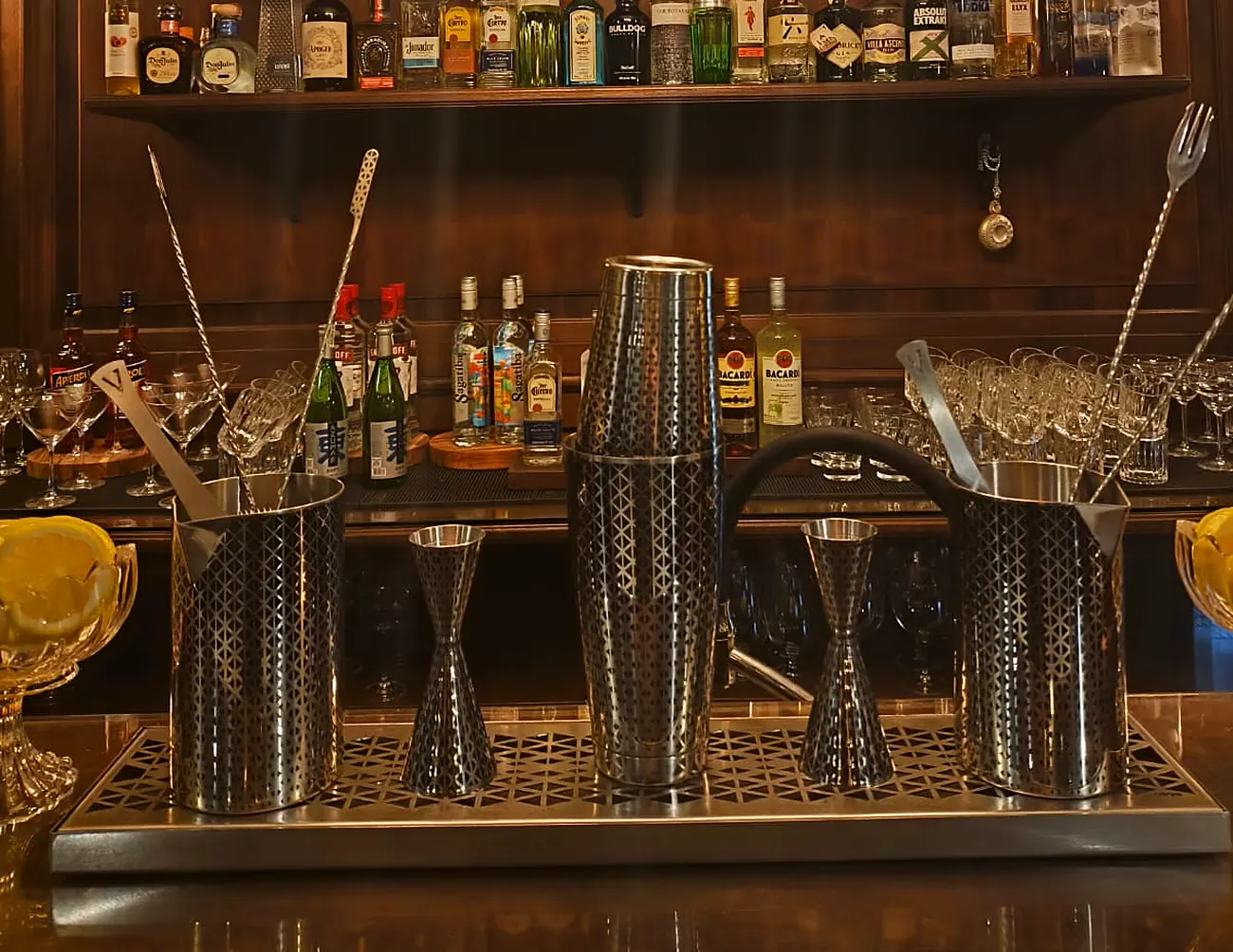A bancada de trabalho do bar